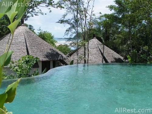 AANA Resort & Spa 12